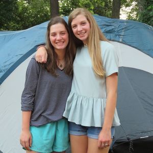 Meet your Posher, Caroline